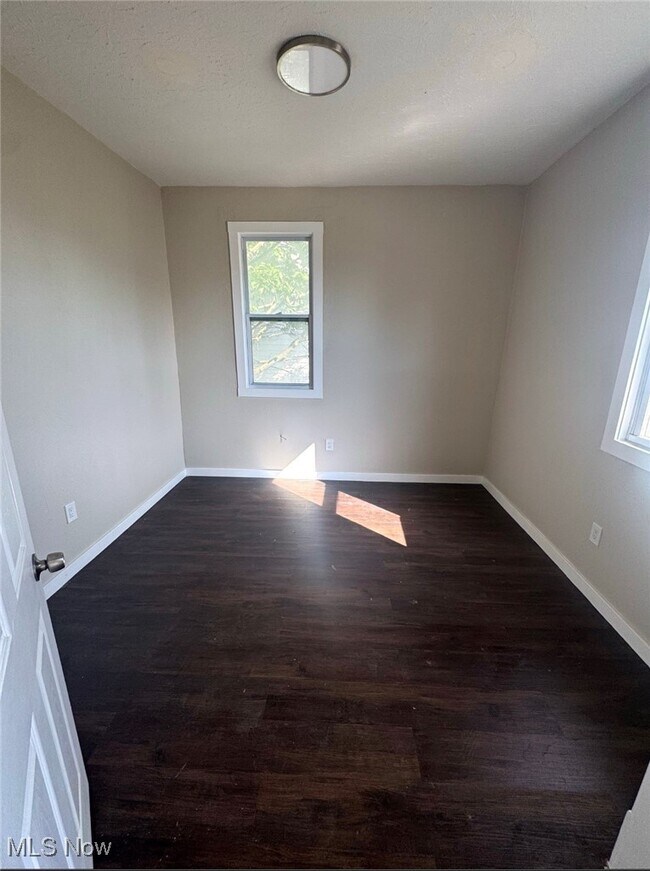 Building Photo - 5924 Denison Ave