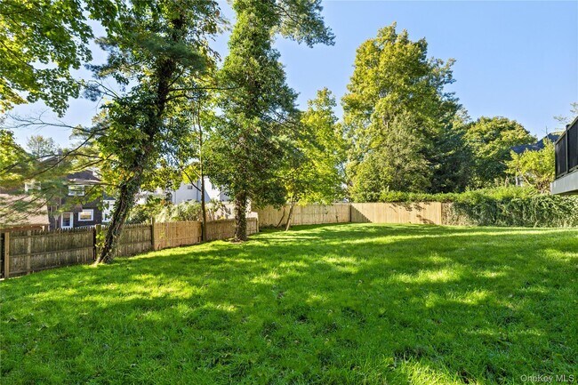 Building Photo - 19 Highland Park Pl