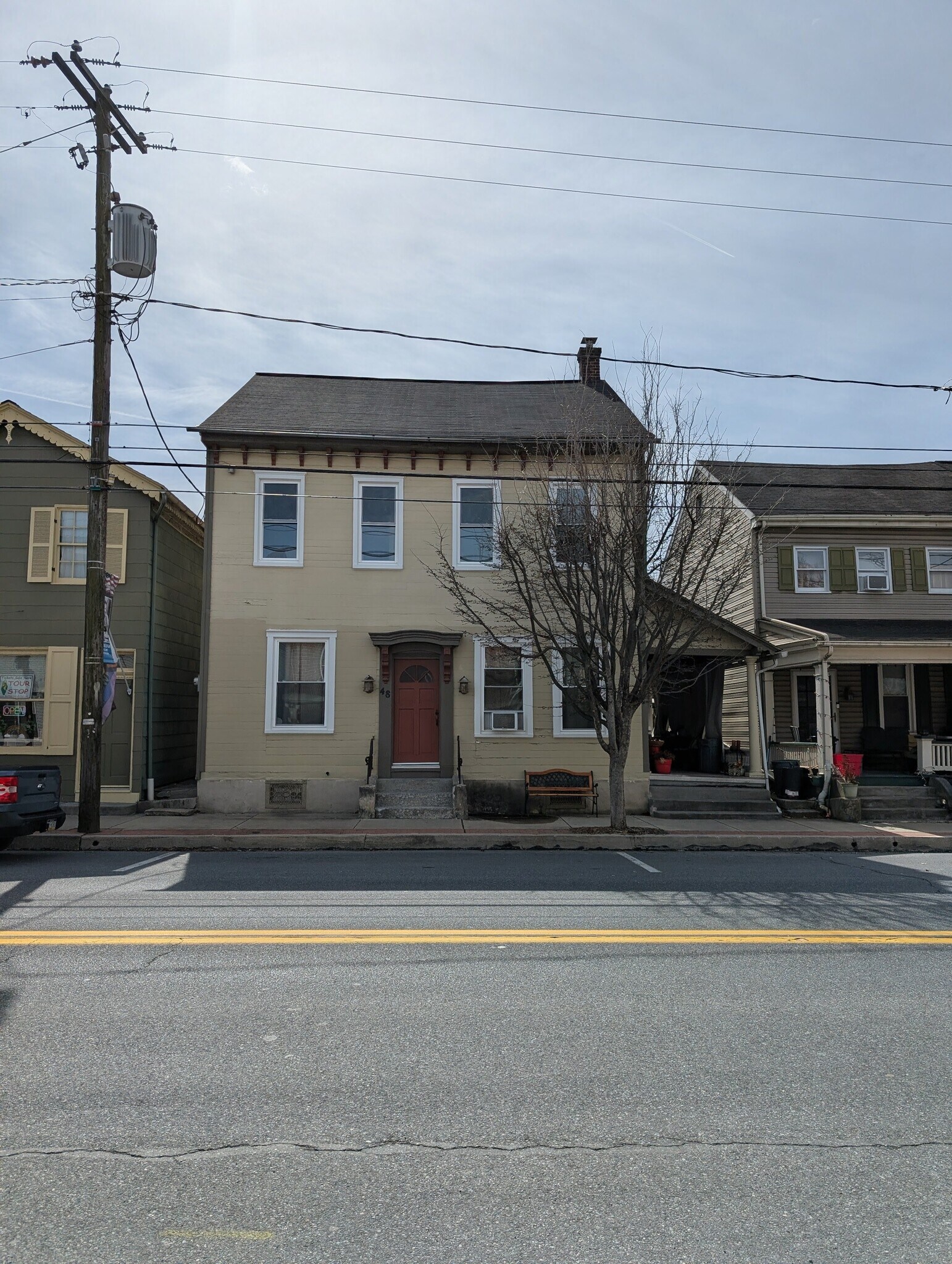 Building Photo - 48 E Main St