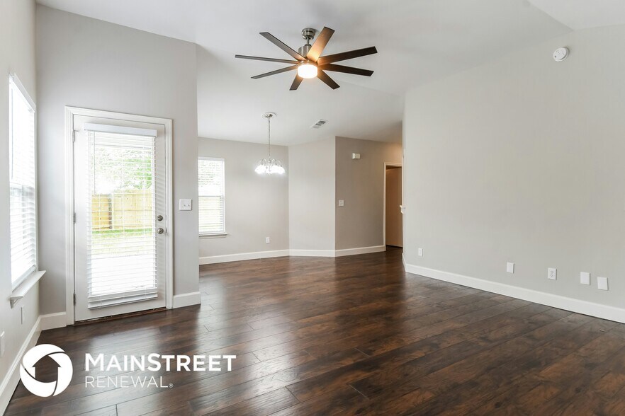 Building Photo - 274 Carriann Cove Ct
