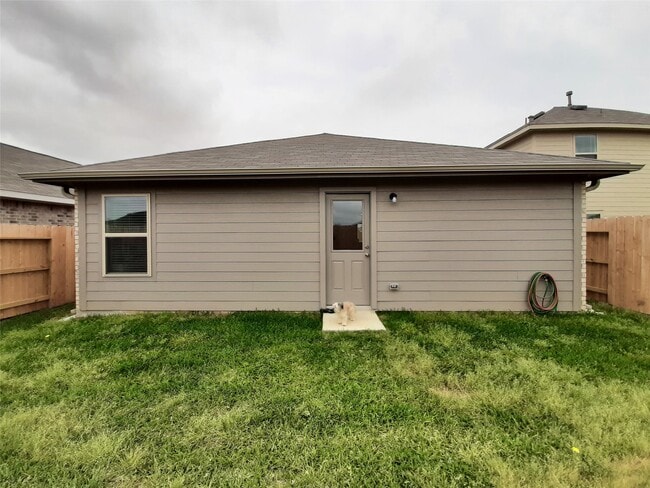 Building Photo - 26802 Cenzontle Dr