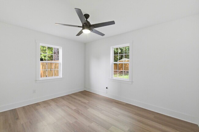 Building Photo - 1787 Hay Rd