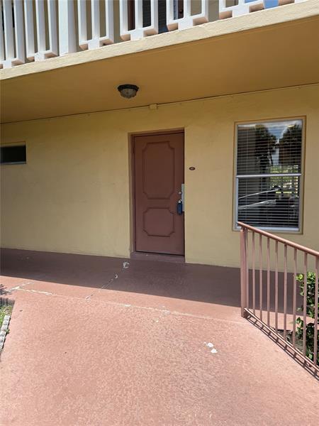 Building Photo - 5961 NW 61st Ave