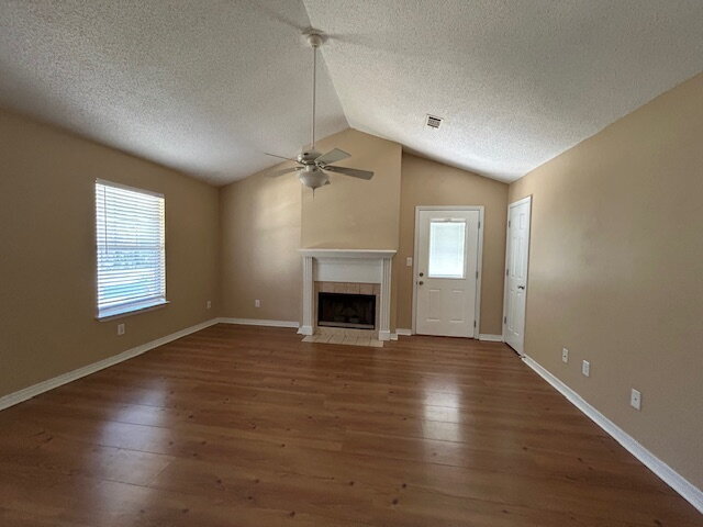 Building Photo - 2625 Weeping Willow Ln