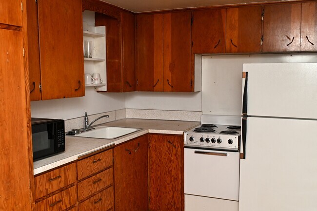 Building Photo - 339 W 100 N