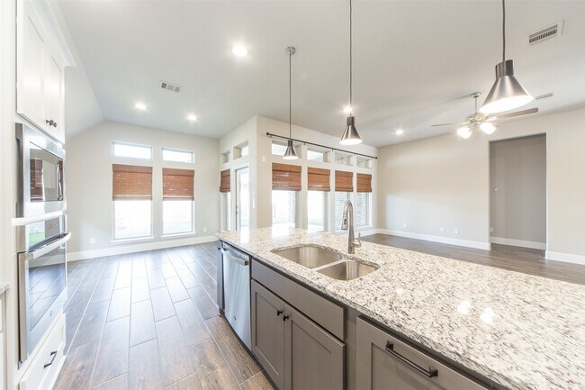 Building Photo - 4623 Primrose Valley Ln