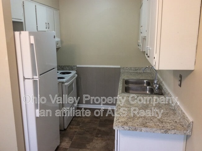 Building Photo - 3330 Breckenridge Ln