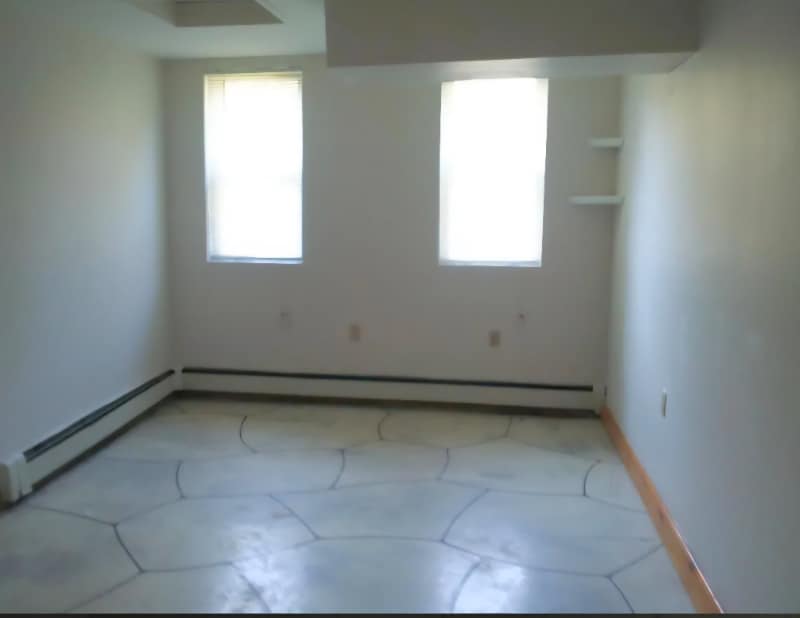 Building Photo - 130 Central St