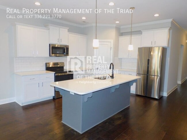 Building Photo - 6826 Magnolia Pk Ct