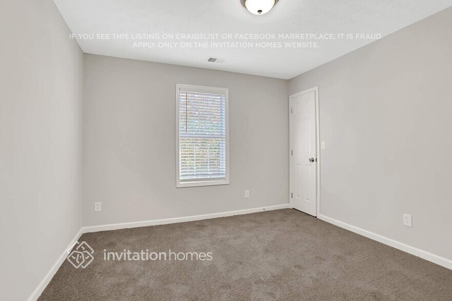 Building Photo - 4150 Hillsborough Dr SW