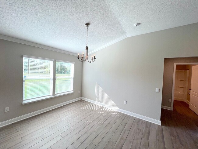 Building Photo - GORGEOUS 5 Bed 4 Bath 3 Car Garage HOME w COMMUNITY POOL for RENT!