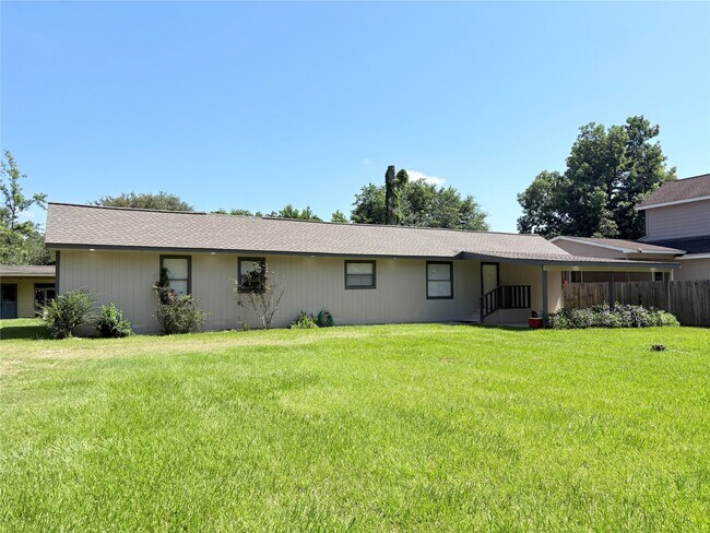 Building Photo - 17807 Dean Ct