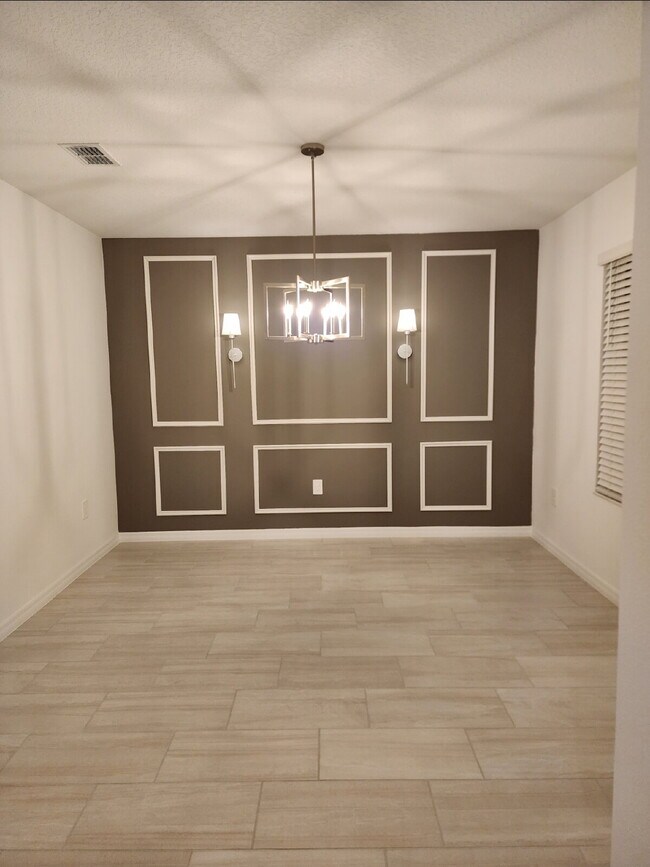 Building Photo - Lakeside Luxury in Parrish - 5 Bedroom BRAND NEW HOME