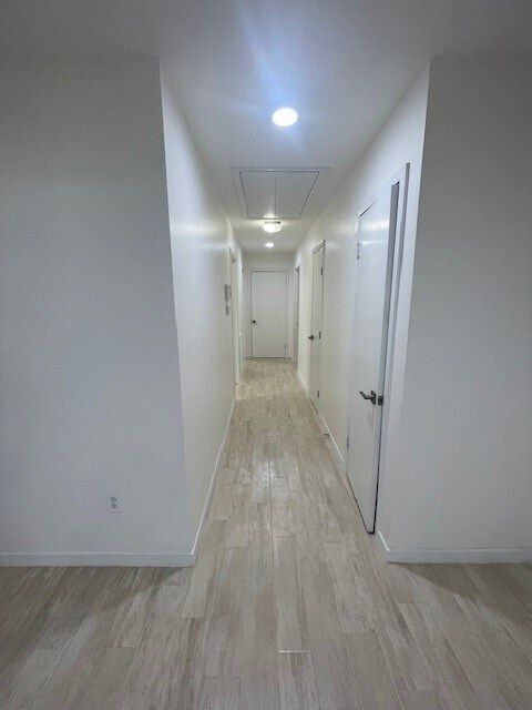 Building Photo - 10029 Hazelhurst Dr