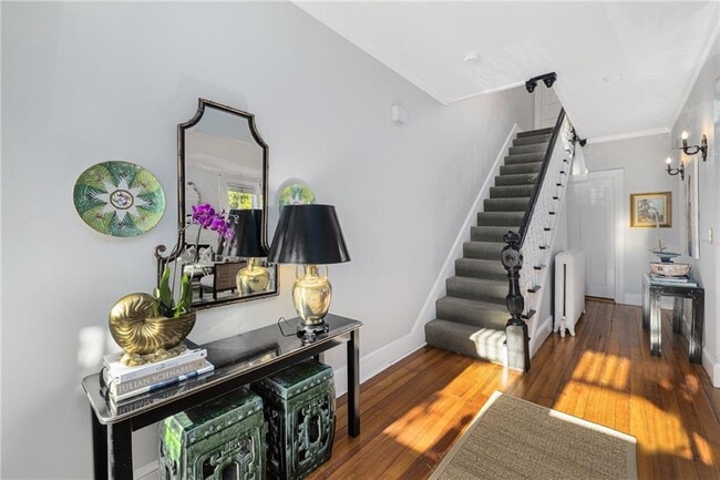 Building Photo - 30 Bull St