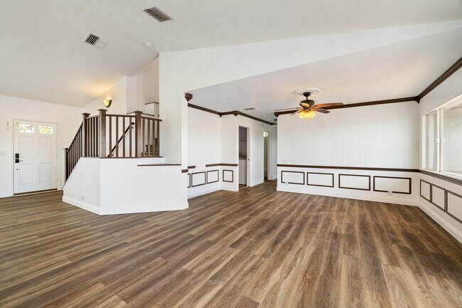 Building Photo - 4 bedroom, 3 bathroom single family house.