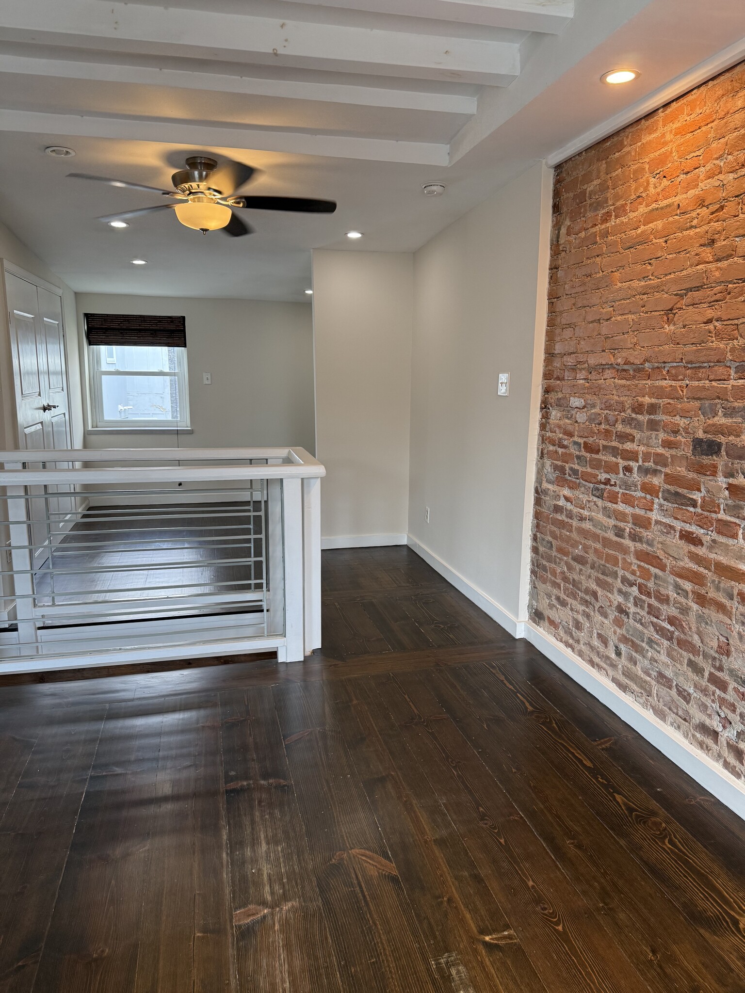 Third floor bedroom space - 1617 Olive St