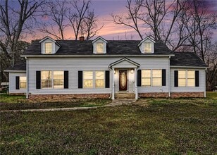 Building Photo - 707 E Mcintosh Rd