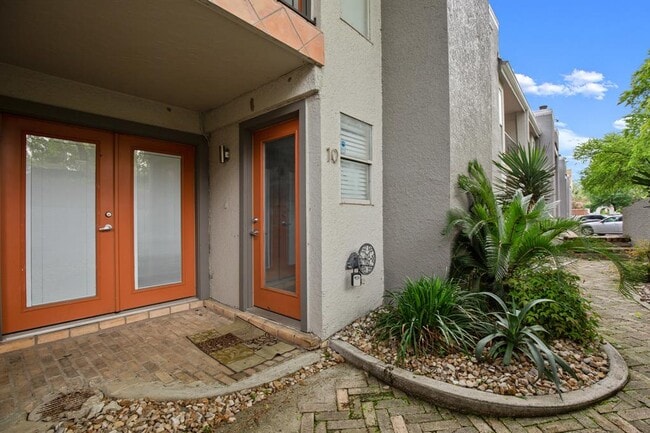 Building Photo - 1101 Shoal Creek Blvd