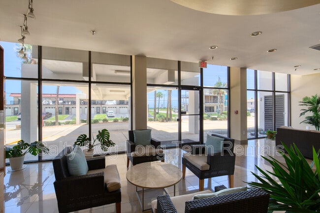 Building Photo - 1601 N Central Ave