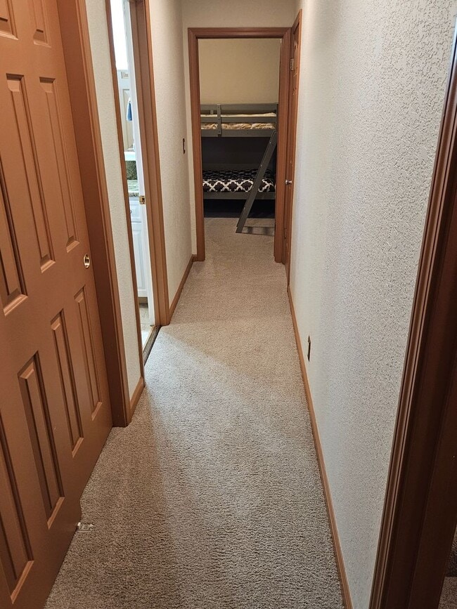 Building Photo - Spacious Beautiful retreat - IN Buckingham