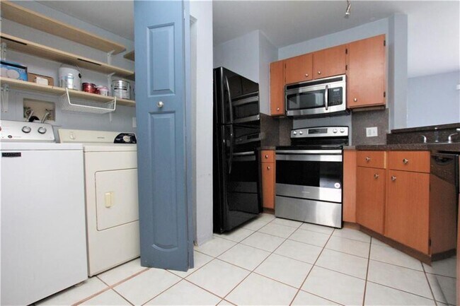 Building Photo - 3413 NW 44th St