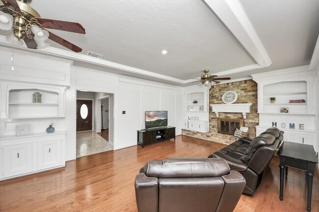 Building Photo - 20626 Chestnut Hills Dr
