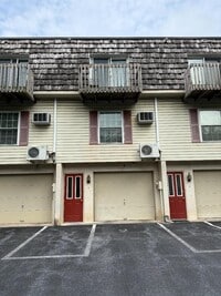 Building Photo - 845 Silver Spring Plaza