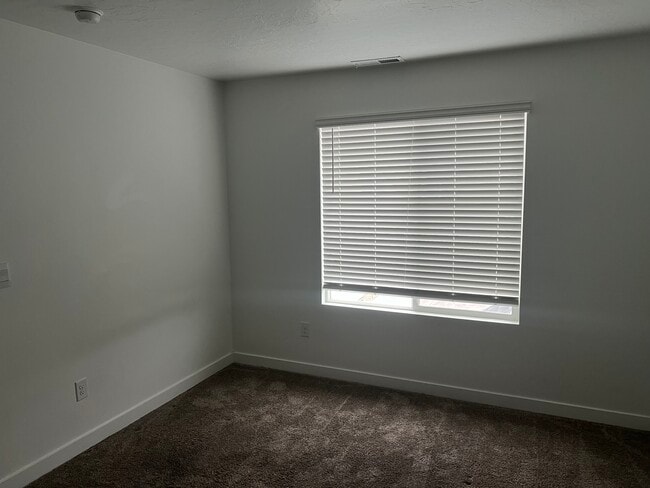 Building Photo - 398 N Sea Chaser Ln