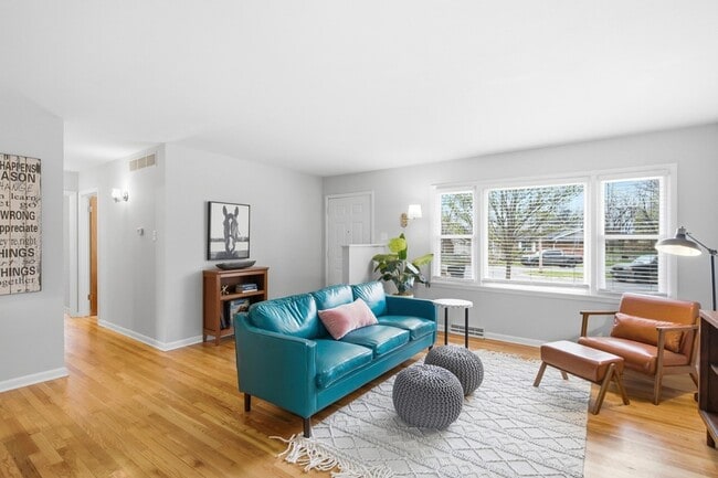 Building Photo - 2609 Wee Wynd