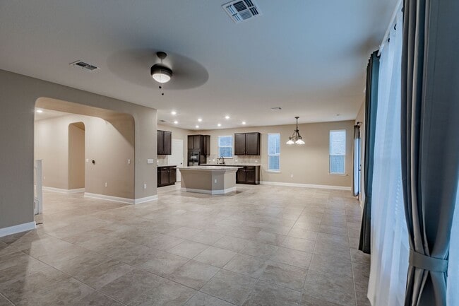 Building Photo - 1605 Constanta Dr