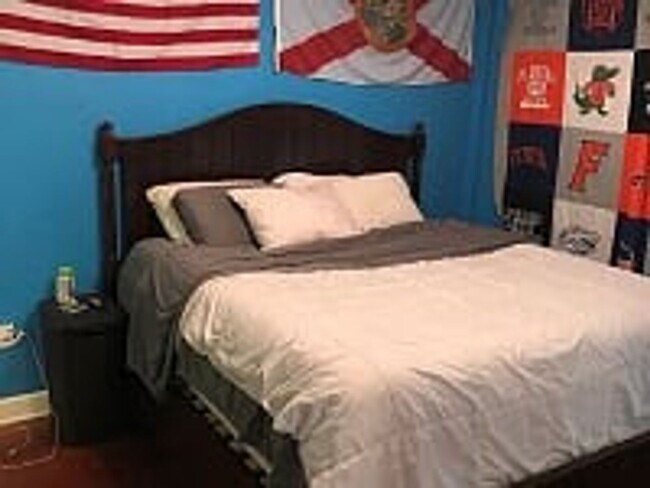 Building Photo - Jackson Square - 2 Bedroom. 2.5 Bathroom Condo