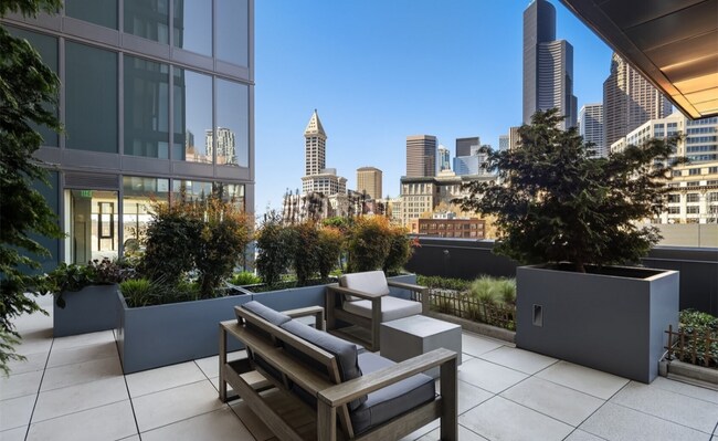 Building Photo - Incredible Pioneer Square Studio Available Now!
