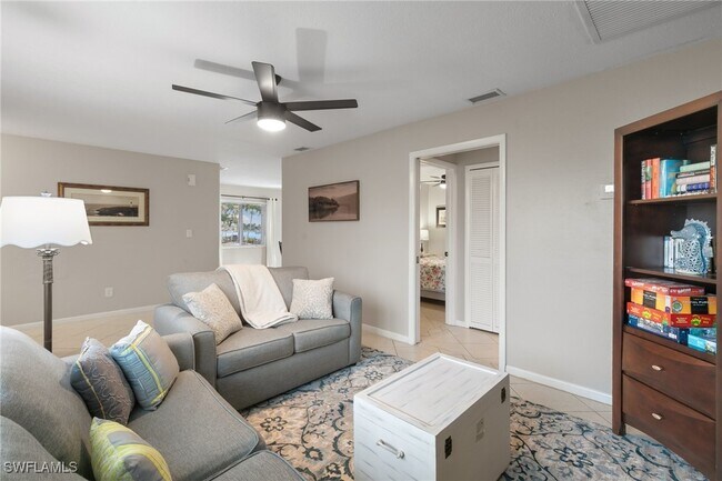 Building Photo - 3830 SE 12th Ave