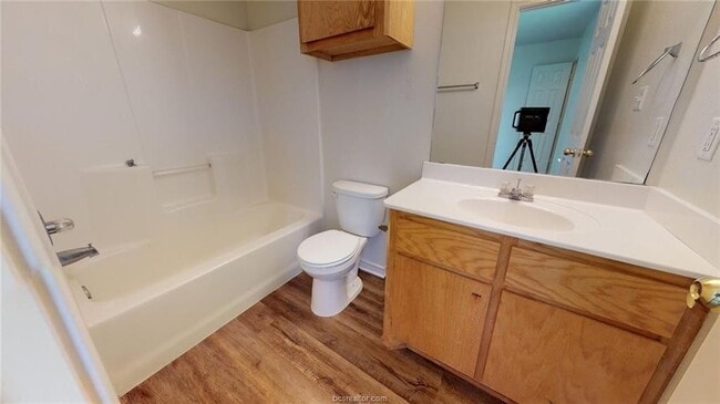 Building Photo - 3623 Elaine Dr