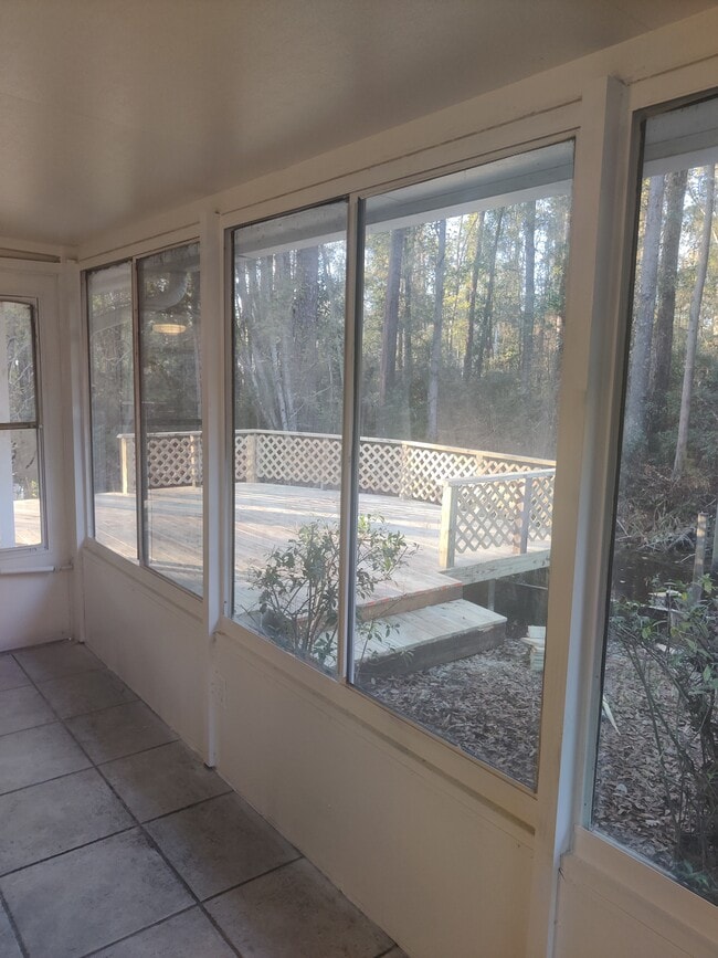 Building Photo - 10385 Birchfield Dr