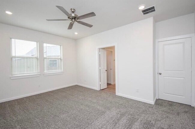 Building Photo - 17231 Walden Lk Ln