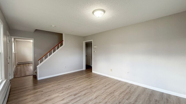 Building Photo - Gorgeous single-family Home