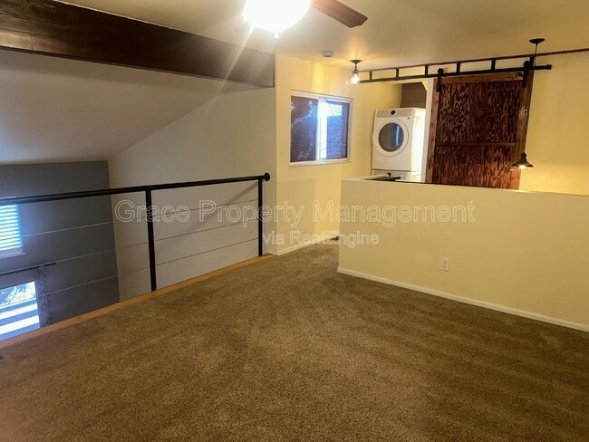 Building Photo - 3121 S Tamarac Dr