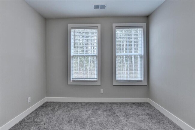 Building Photo - 106 Pinecone Pkwy