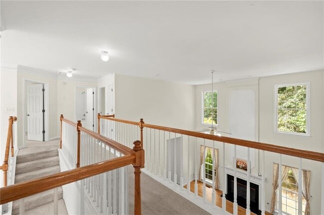 Building Photo - 1440 Grovehurst Dr