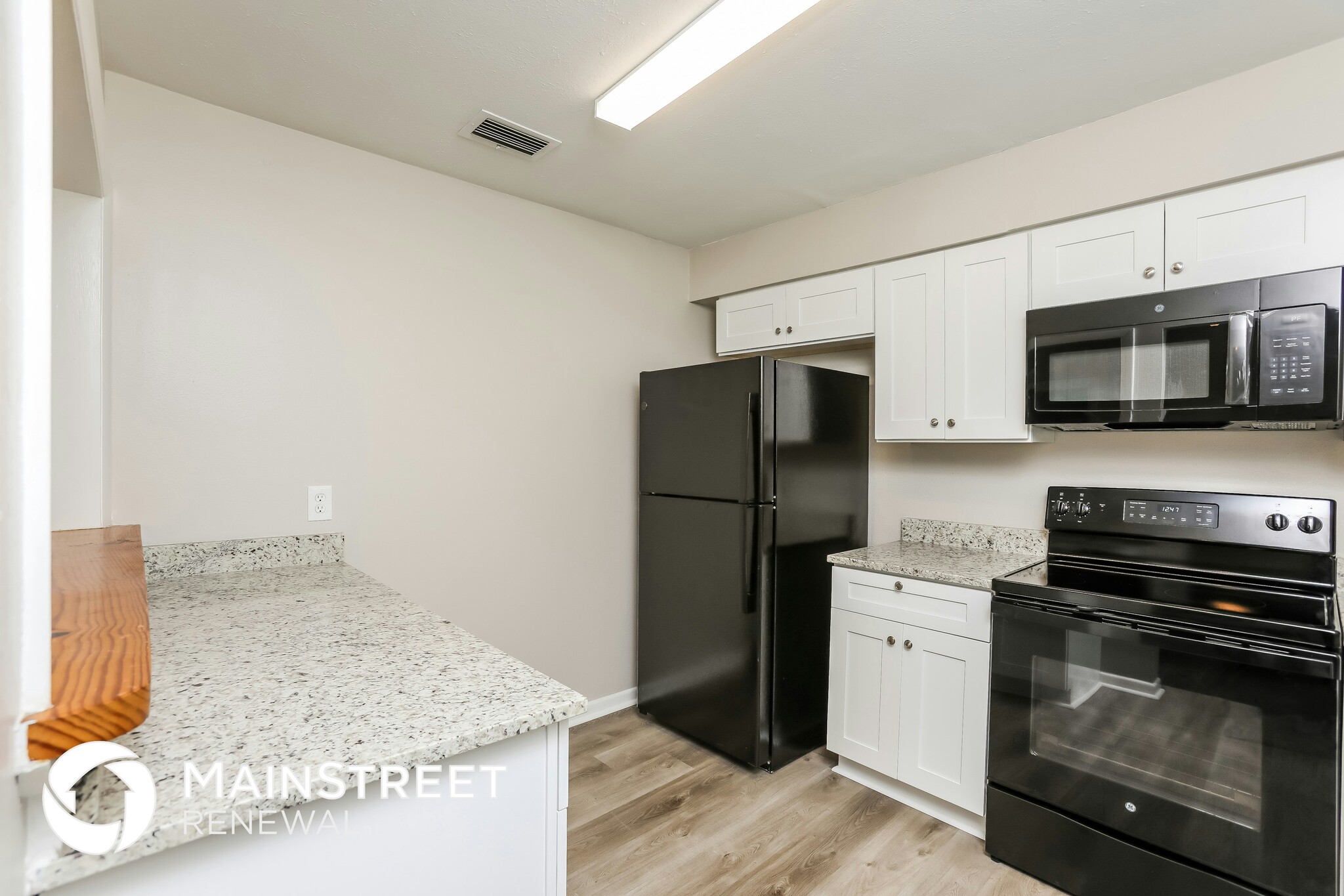 Building Photo - 500 Fern Ave