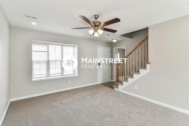 Primary Photo - 3 Bedroom Pet-Friendly Home in Pleasant Hi...