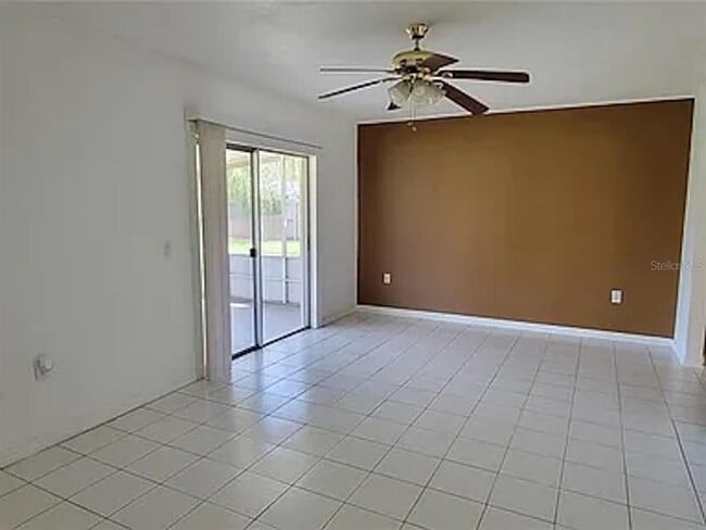 Building Photo - 420 Green Arbor Dr