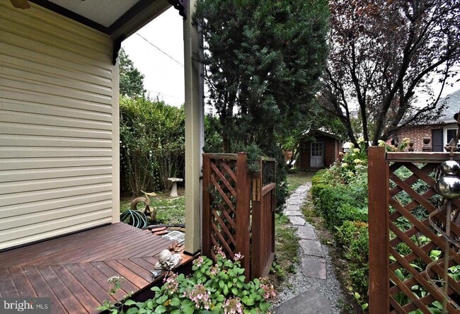 Building Photo - 365 2nd Ave