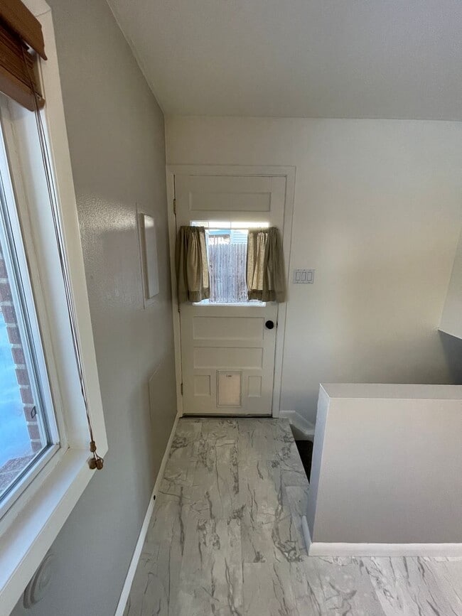 Building Photo - Beautiful 3 Bed and 2 Bath in Northglenn