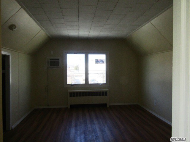 Building Photo - 28 Dyckman Ave