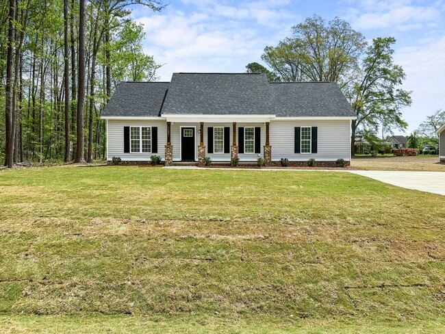 Building Photo - Introducing Your Dream Home in Nash County's Tar River Reservoir Area!  Lawn Care Included!