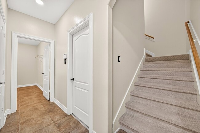 Building Photo - 32515 Westminster Dr