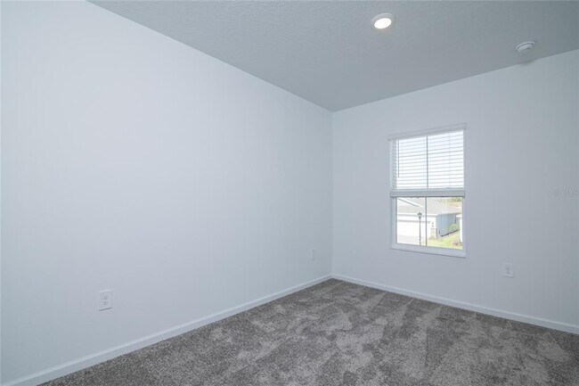 Building Photo - 2642 Runners Cir